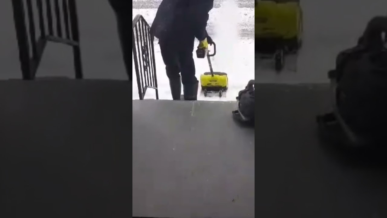 probando máquina para apalear nieve