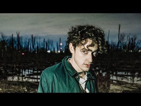 Putar Hide And Seek (interlude) - ThxSoMch