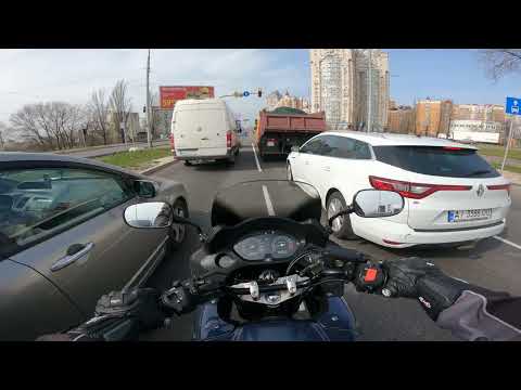Honda CBF600S on city streets Part 107
