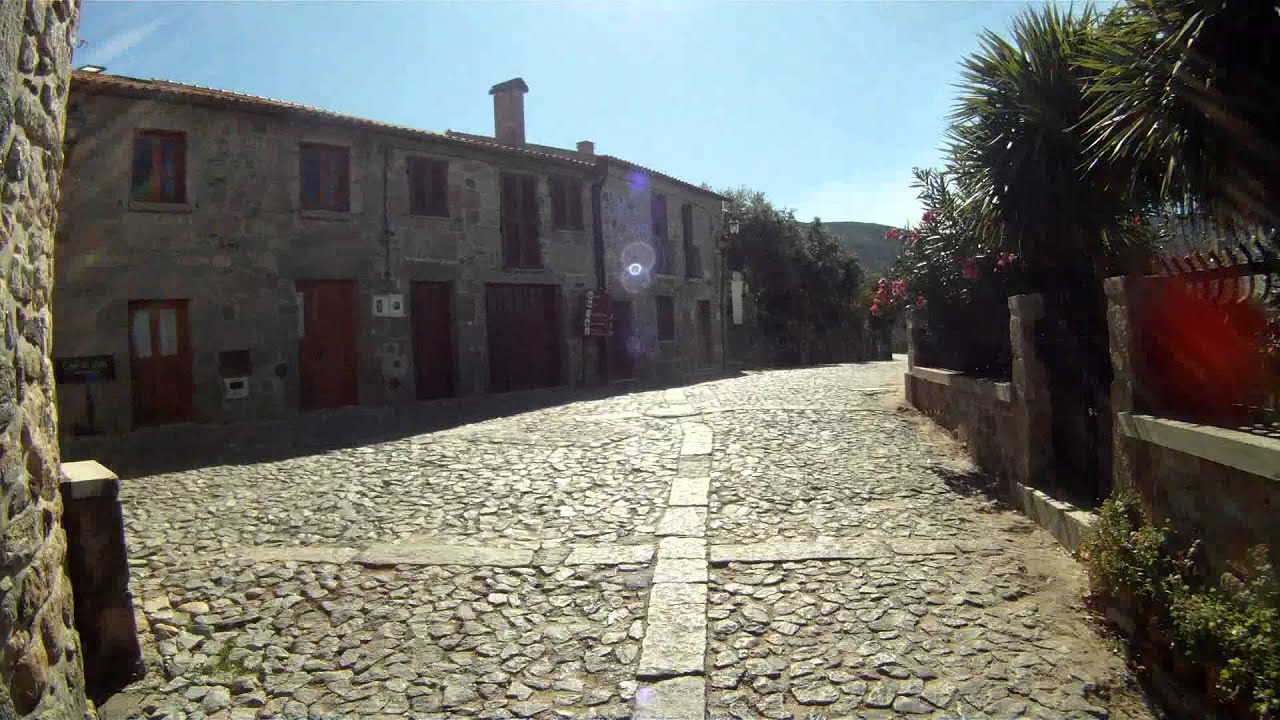 Portugal: Linhares da Beira - Castelo sec XII