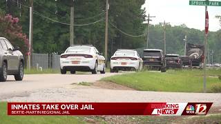 Inmates take over detention center in North Carolina leading to a hostage situation