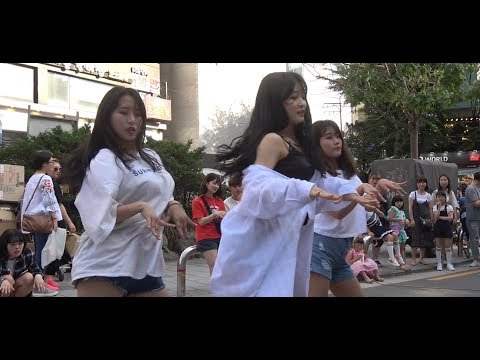 그레이스 Grace 그레이스 댄스팀 홍대거리 Busking * BBoom BBoom(뿜뿜) - MOMOLAND(모모랜드)