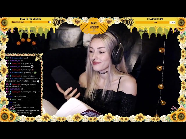 ASMR Harry Potter Reading & tingles | Eva Breem