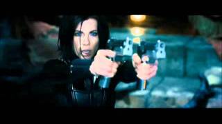 Underworld: Awakening ("She's Back" Clip)