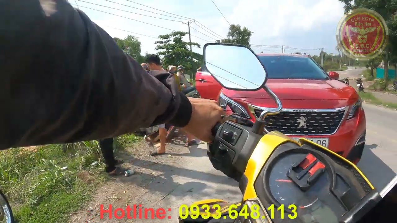 GIỮA TRƯA NẮNG NHẬN TIN BÁO CHẠY NHƯ MA ĐUỔI CỨU NGƯỜI