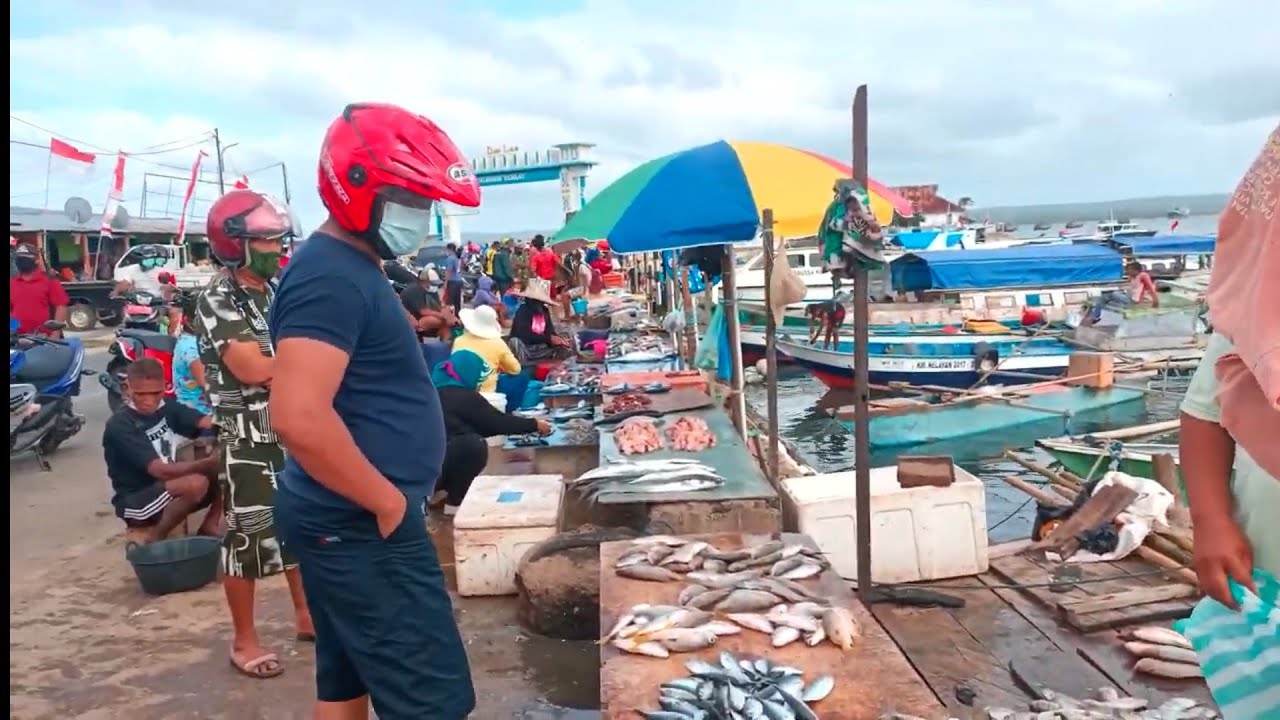 Keramaian Pasar Ikan Saumlaki dipagi hari 2021