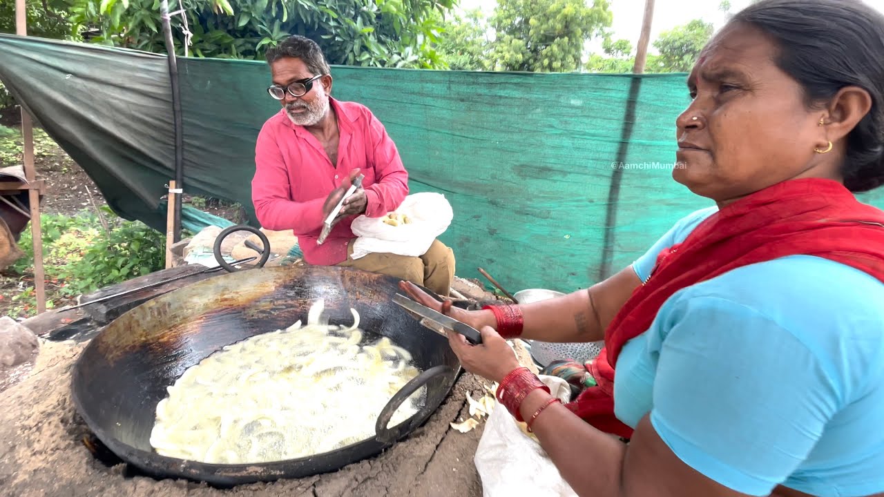 Elderly Couple in Nashik Sells Banana Chips on Street | Indian Street Food | Aamchi Mumbai