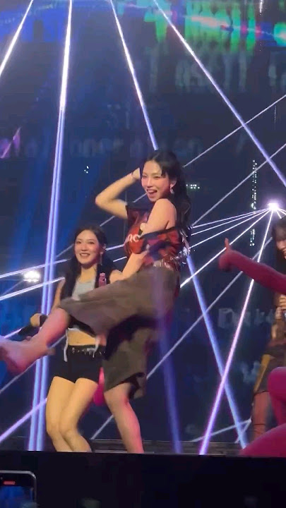 Karina twerking during hold on tight freestyle dance break😭😭💅 #kpop #aespa #karina #holdontight