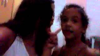 Video Engraçado Menina Diz Que A Garotinha De 5Anos Vai Pra Piscina Pequena Kkk