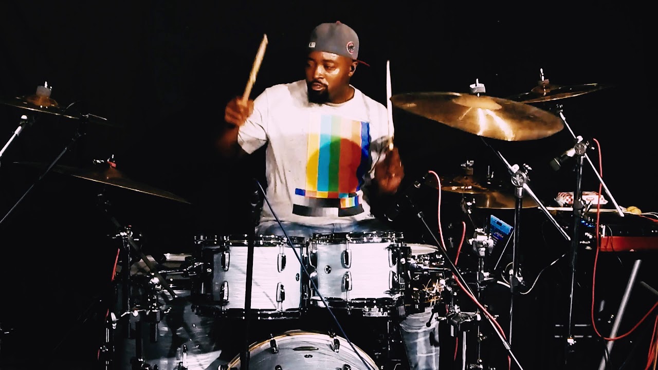 BEYONCE'S - DEJA VU - LIVE COVER