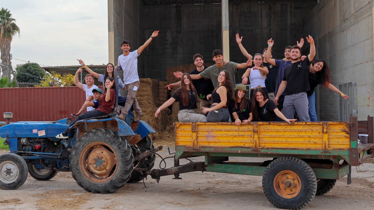 שיר מלששים קומונה י