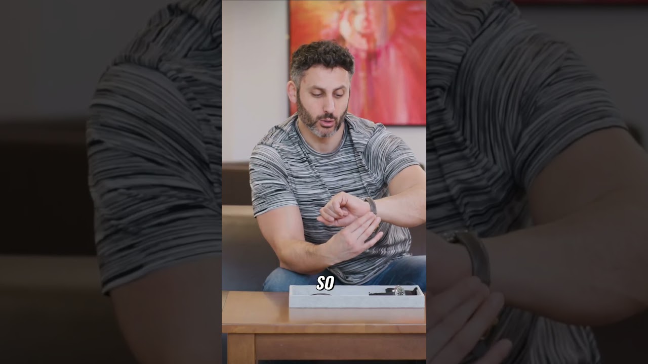 The Stunning Contrast: Salmon and Grey Dial of the New Version