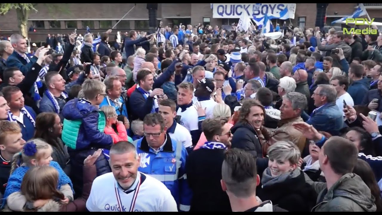 Quick boys ,de huldiging 2015/ 2016 bij het gemeentehuis