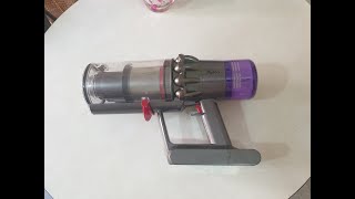 OPEN ME UP! Dyson V10 and V11 Removing the connector. Complex and better way