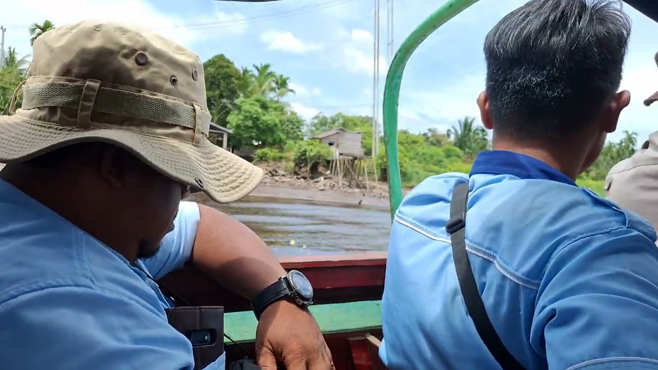 Air Surut menuju sungai Rawa parit 7