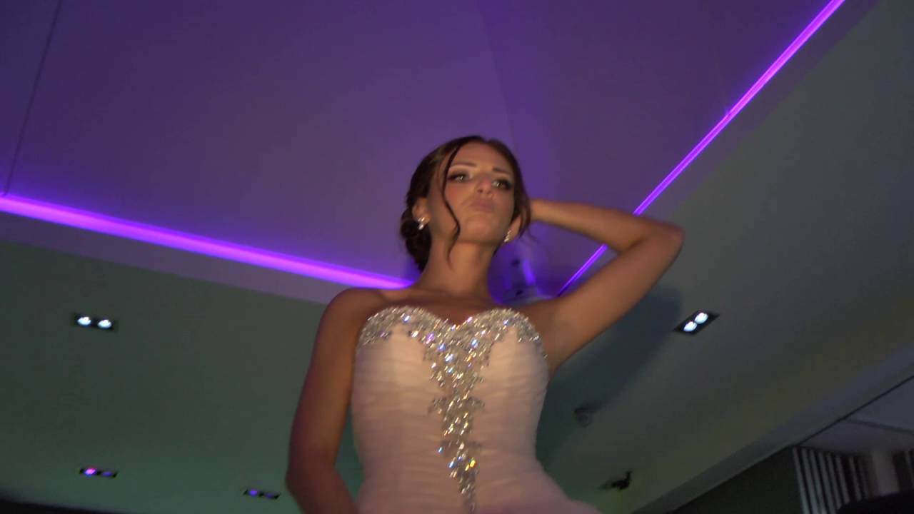 Greatest Ever Father Daughter Wedding Dance, Must See !! The Vu Bathgate 10:07:2016 Holly & George.