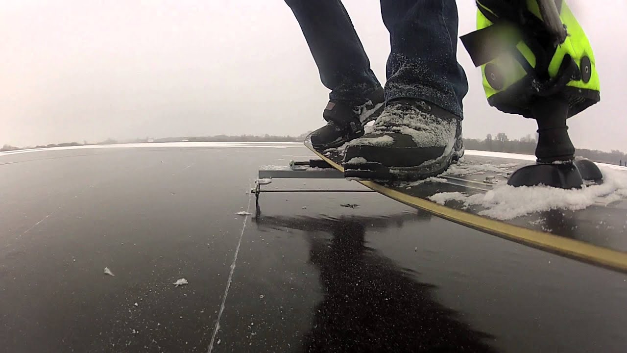 Ice windsurfing De Wielen 250113 YouTube