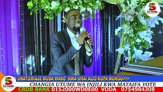 WÀNAWAKE WANATUMIA MIAKÀ 2 KÚJIREMBA NA WANAUME NAO WANATUMIA MIAKA 2 KUWASHANGAA WANAWAKE