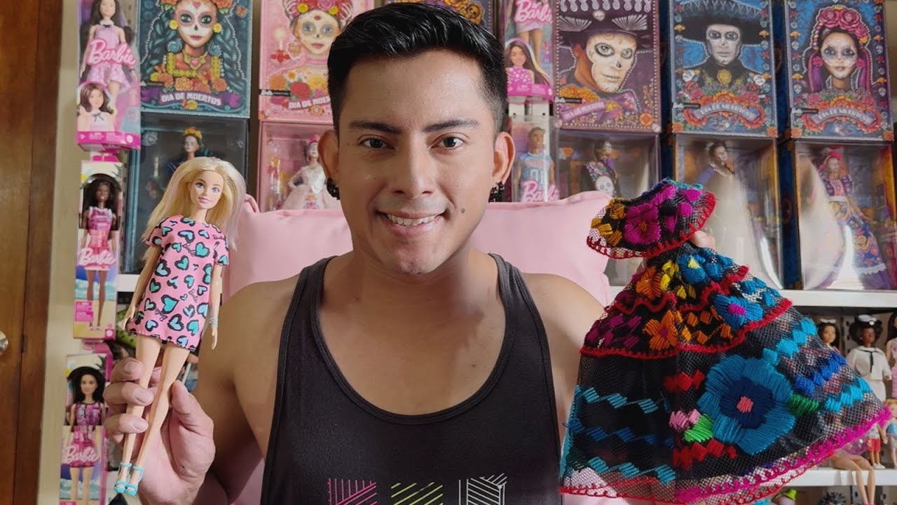 Probando Vestido de Chiapaneca a Barbie y Zapatos para Muñecas Barbie - Gabo Xplod