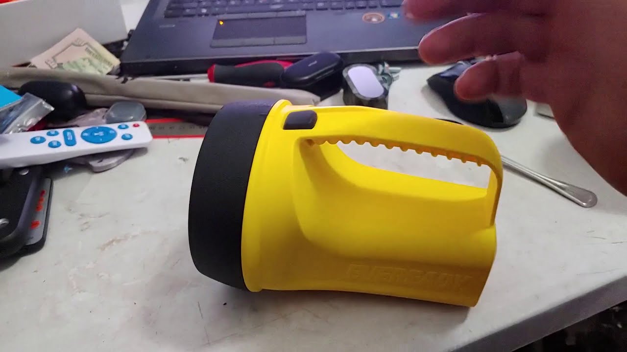 Eveready LED Floating Lantern Flashlight, Battery Powered LED Lanterns for Hurricane Supplies Review