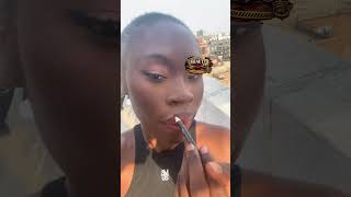 🚨 Beauty Files Case #227 This model had to do her own makeup for a fashion show because the MUA