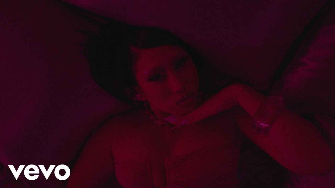 Παρακολούθηση Kali Uchis - Endlessly (Official Visualizer) στο YouTube