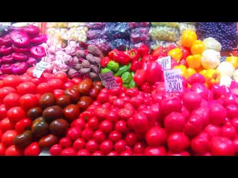 Food market. Prices for vegetables, meat, poultry and fish. Russia - 2022