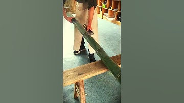 The right and neat technique and skill for splitting bamboo #shorts