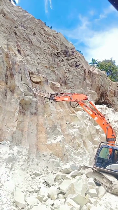 luar biasa❗skill operator excavator saat menahan batu yang sangat besar#automobile#shorts#viralvideo