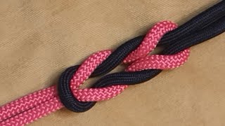 A beautiful knot and a tight connection of the rope