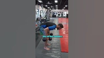 How to dumbbell bent over row without hurting your back
