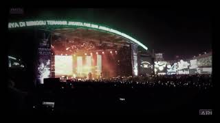 #konserslank #pekanrayajakarta Slank - Anjing live Pekan Raya Jakarta Kemayoran