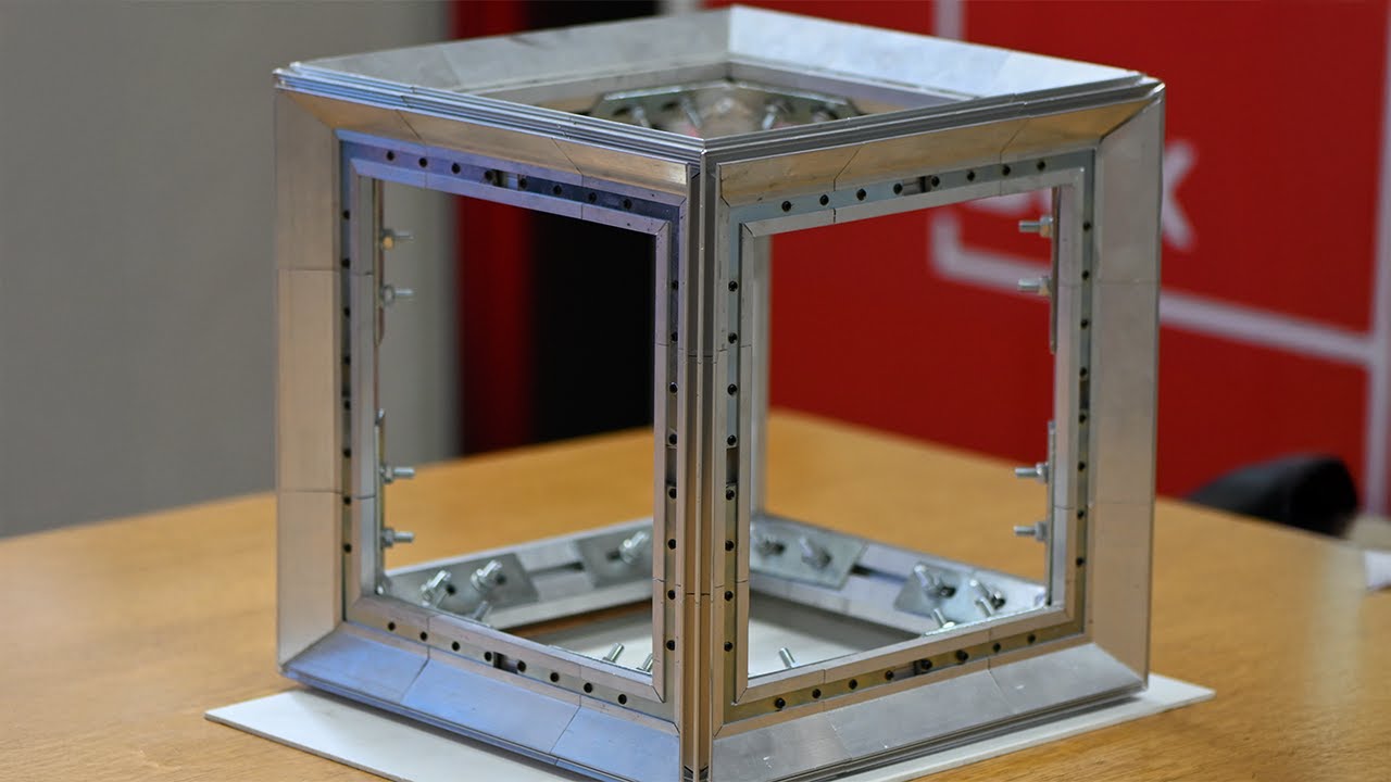 Signbox Adalah Signbox Systems: Cube makes an impact from every angle - YouTube