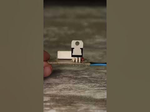 Универсальное зарядное устройство для 12V аккумуляторов - YouTube