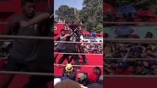 When a Beginner Fights a Pro Boxer… 😳 #fighter #boxing (@nash_5_tigram)