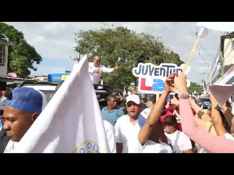 Luis abinader moviliza entusiastas seguidores en puerto plata