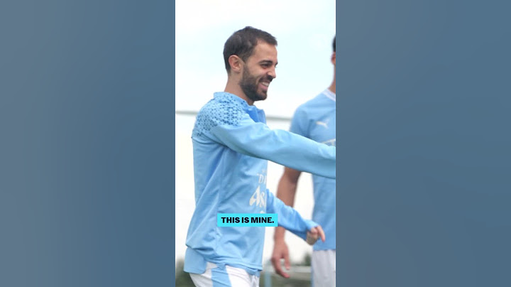 Bernardo Silva protecting that Champions League trophy! #mancity #championsleague #football #shorts
