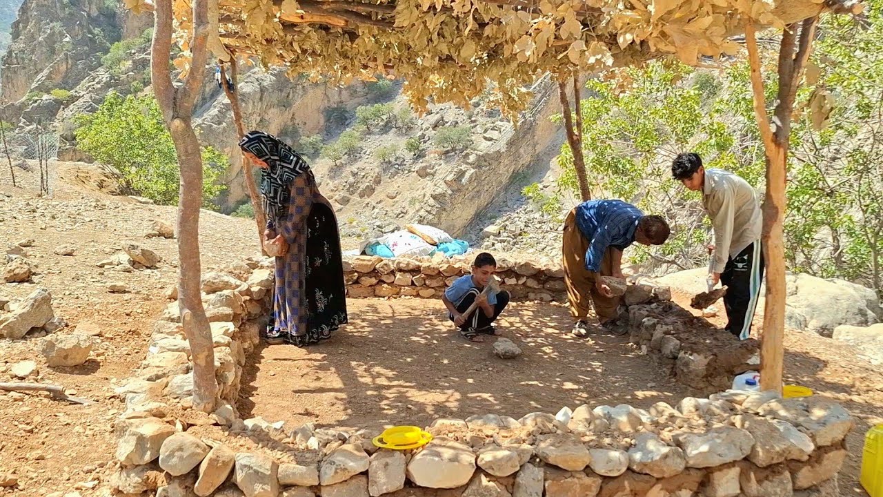 🏕Кочевая жизнь: строительство каменного убежища в горах Загрос 🏔| и приготовление традиционной еды 🍚