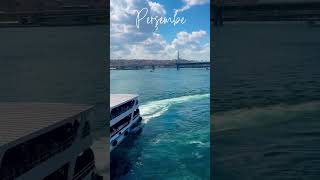 İnsan sevmenin gerçekliğini büyük iddalarda değil sessizce var olan zarif anlarda ve kalbinden tanır