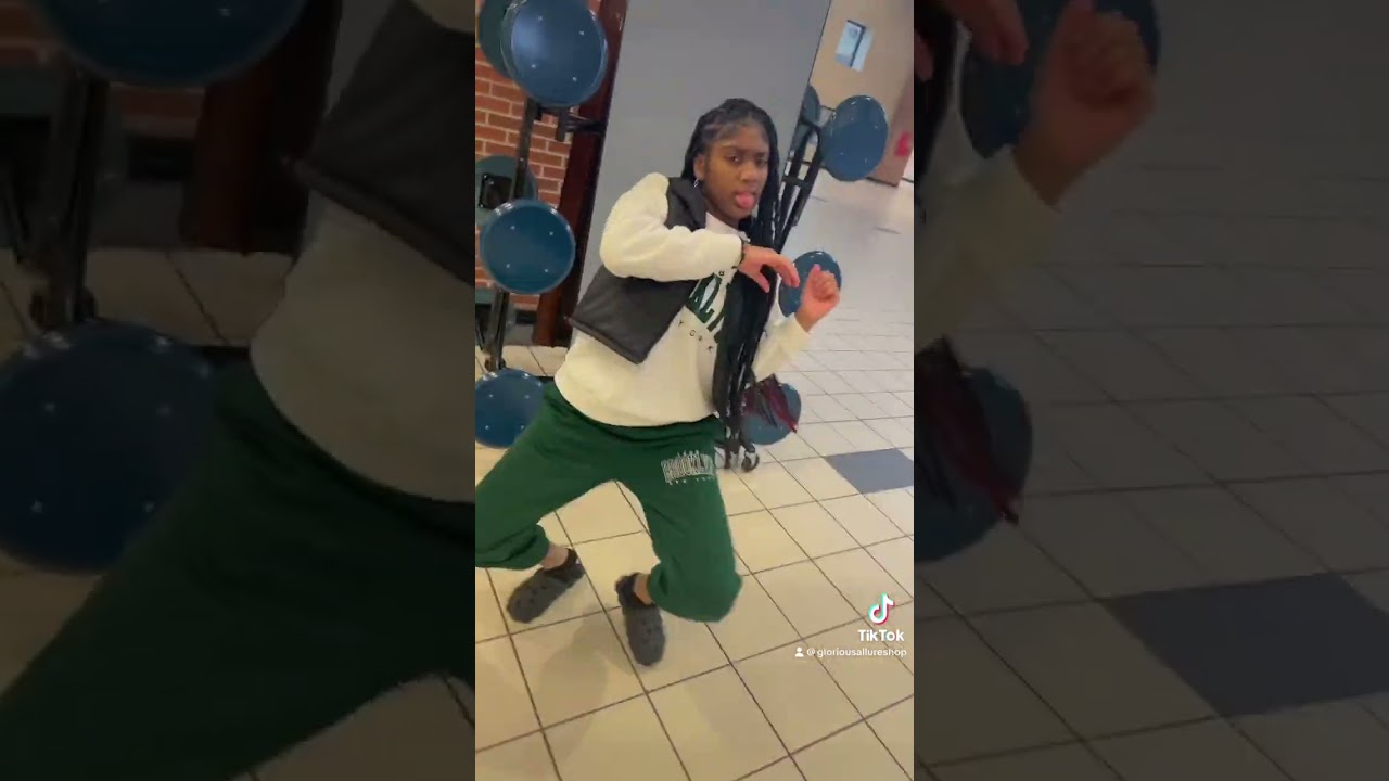 She came out of nowhere 😅 