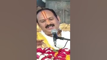 Pradeep Mishra ji | Shiv Mahapuran #shorts #youtubeshorts #nomadicnaveen #shortsvideo #viral