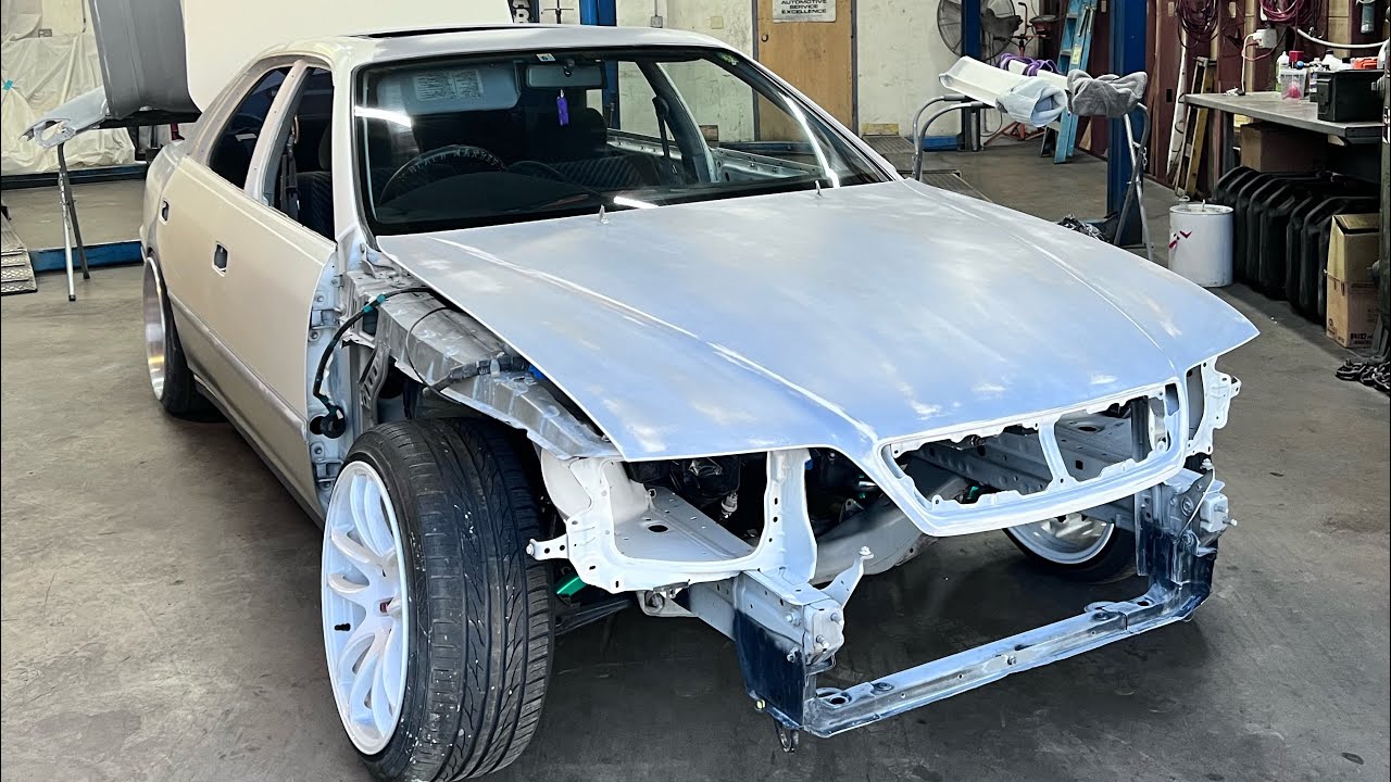 Ronnie Repaintページ JZX100 Mark ii gets a FULL PAINT job Pt1! - YouTube