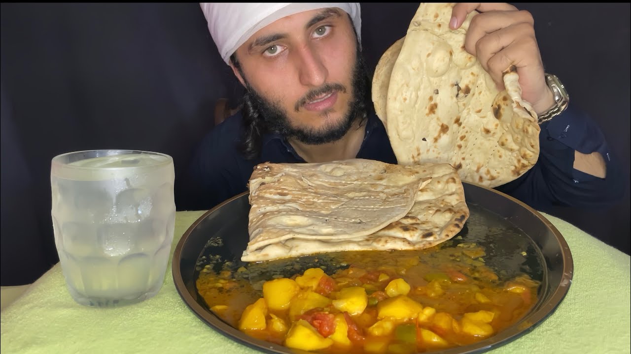 SPICY ALOO CURRY FEAST with AFGHANI NAAN & CHILLED NIMBO PANI | SILENT ASMR MUKBANG
