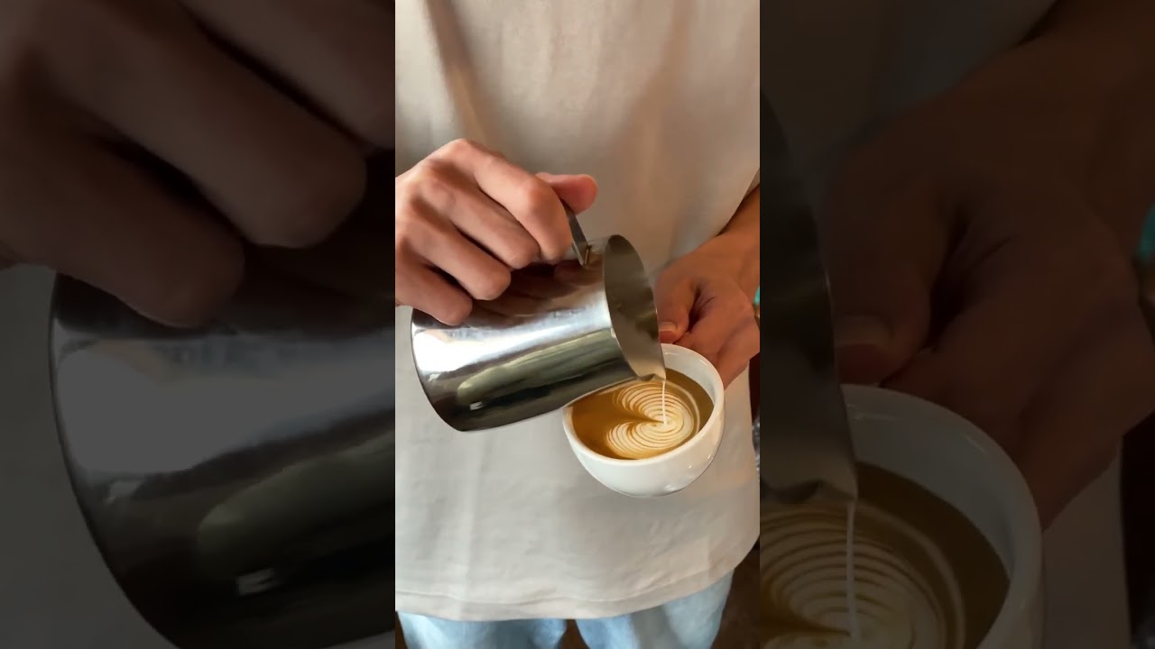 Tulipán alado 🌷 Arte Latte |  arte del café [Barista:- @le6ato] #pantalones cortos