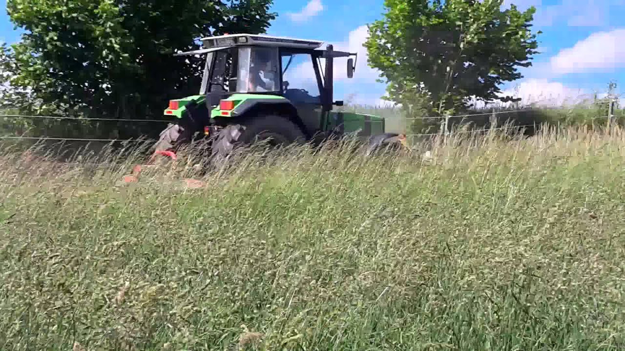 Heu  mähen  2015 mit deutz dx 4.61