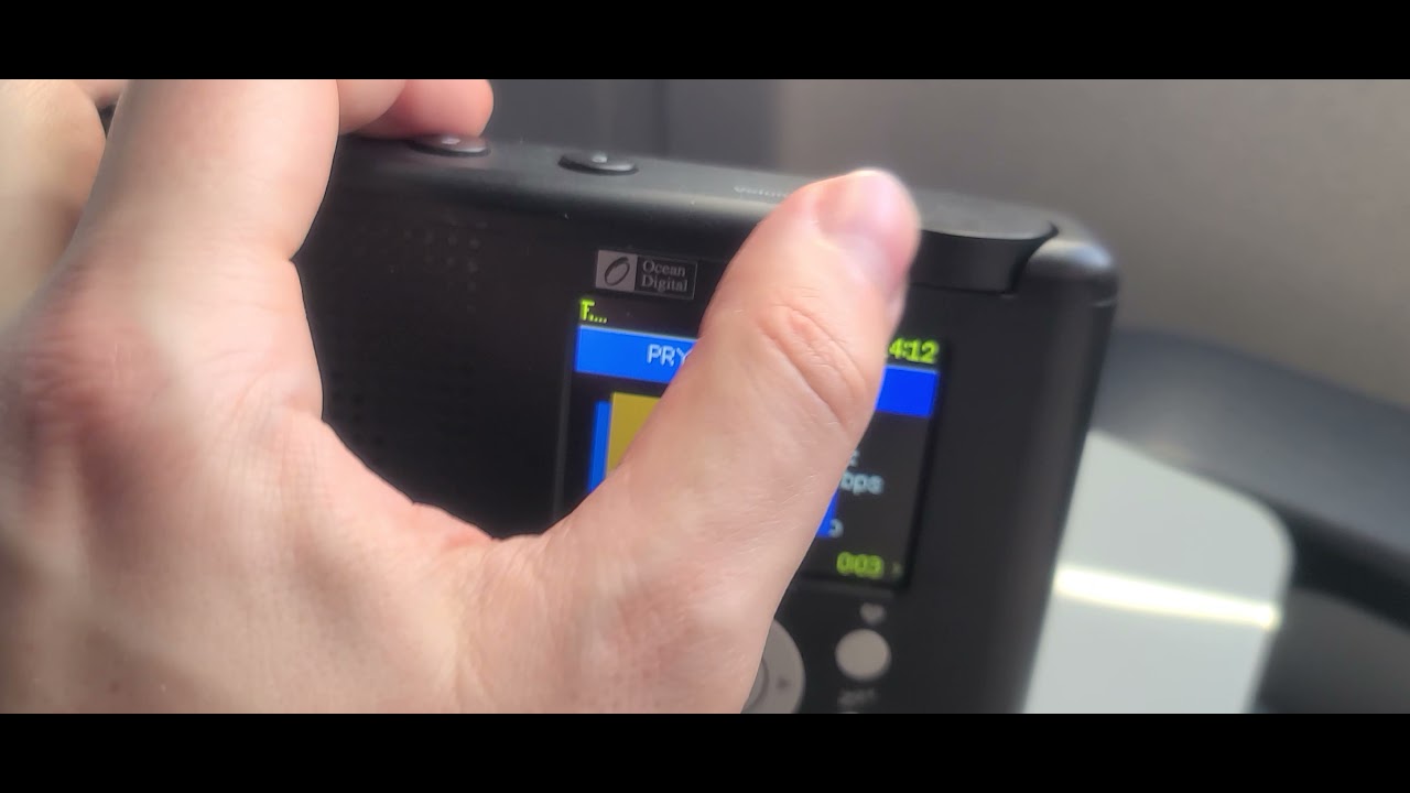 Приём 9 станций цифрового радио в стандарте DAB+ из Киева над Черновцами на вы высоте 11км.