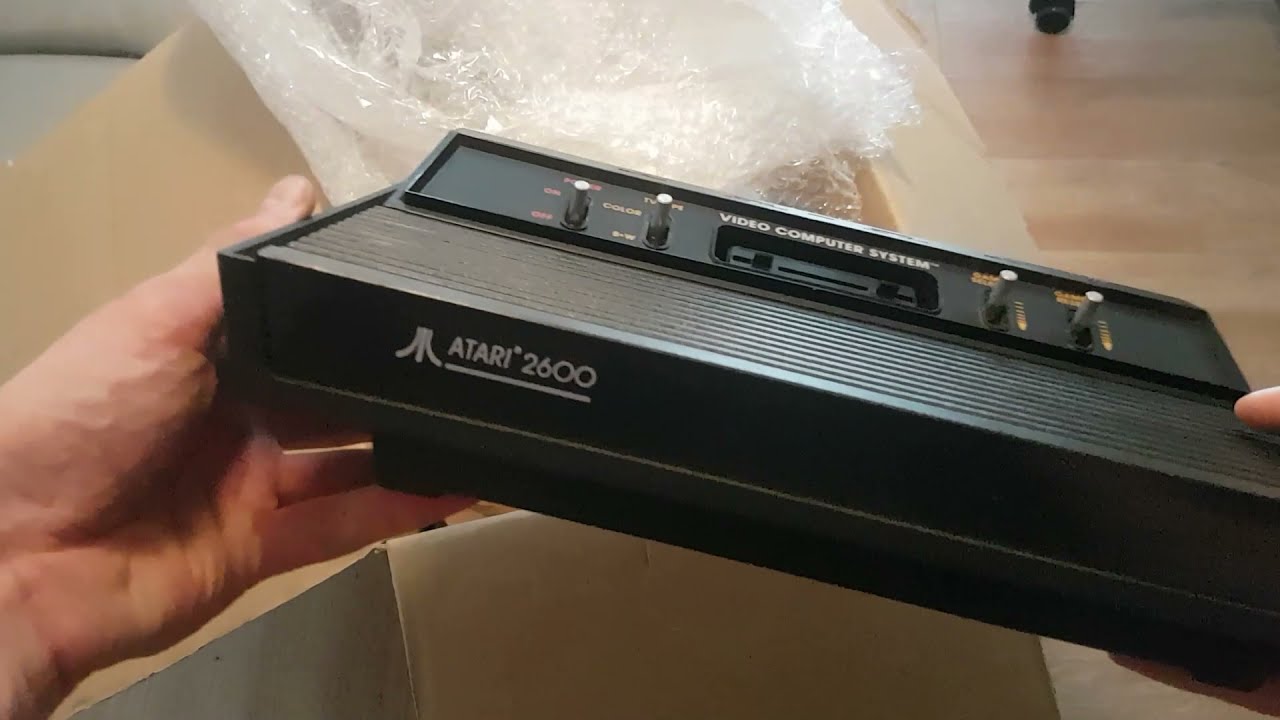 Atari 2600 Darth Vader Edition unboxing und Review + 15 Spiele!