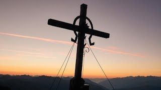 Sonnenaufgang Am Kreuzjoch 2558M Im Zillertal