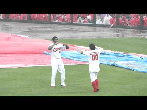 2014.7.6　中東選手とロサリオ選手による鯉チュン