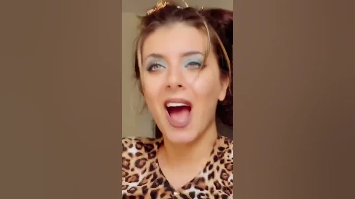 If tiktok existed in the 90s- this would be a trend! Thanks for the suggestions so far! 🥰 #90s #sp